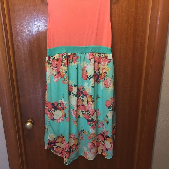 Three Seasons Maternity Dress Size L - Picture 4 of 4